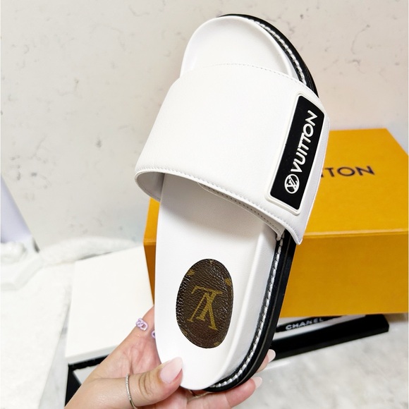 TRADED ✖️ - Picture 2 of 12